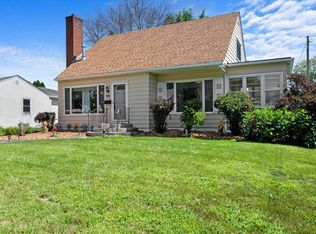 930 Ruth St N, Saint Paul, MN 55119