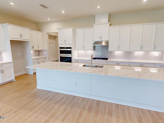 4th image of 349 PELTON Place