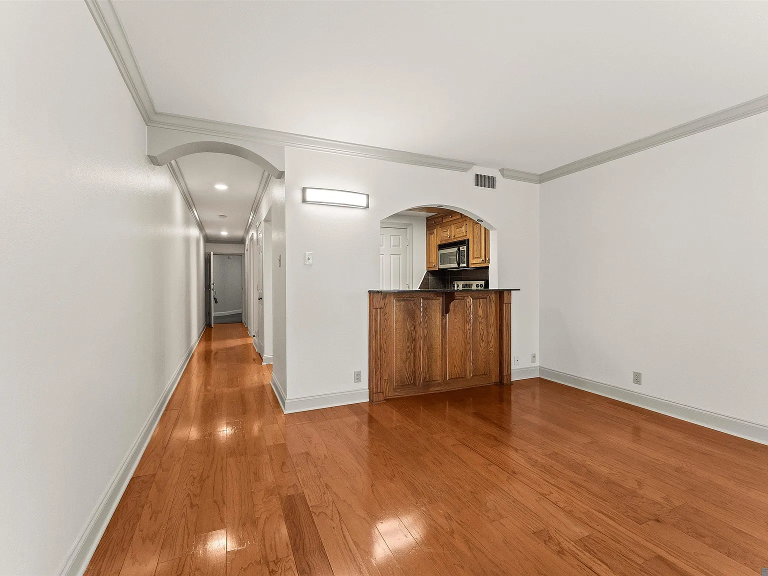 1 bed, 671 sqft, $1,175 — Photo 2