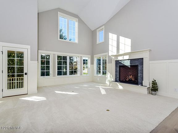 5th image of 58 Peartree Ln NE #16