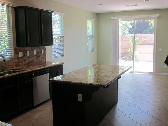 3rd image of 2778 Paradise St