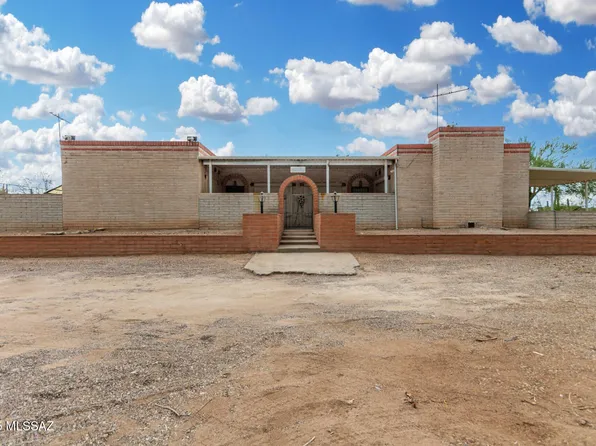 5755 N Sunray Dr, Tucson, AZ 85743