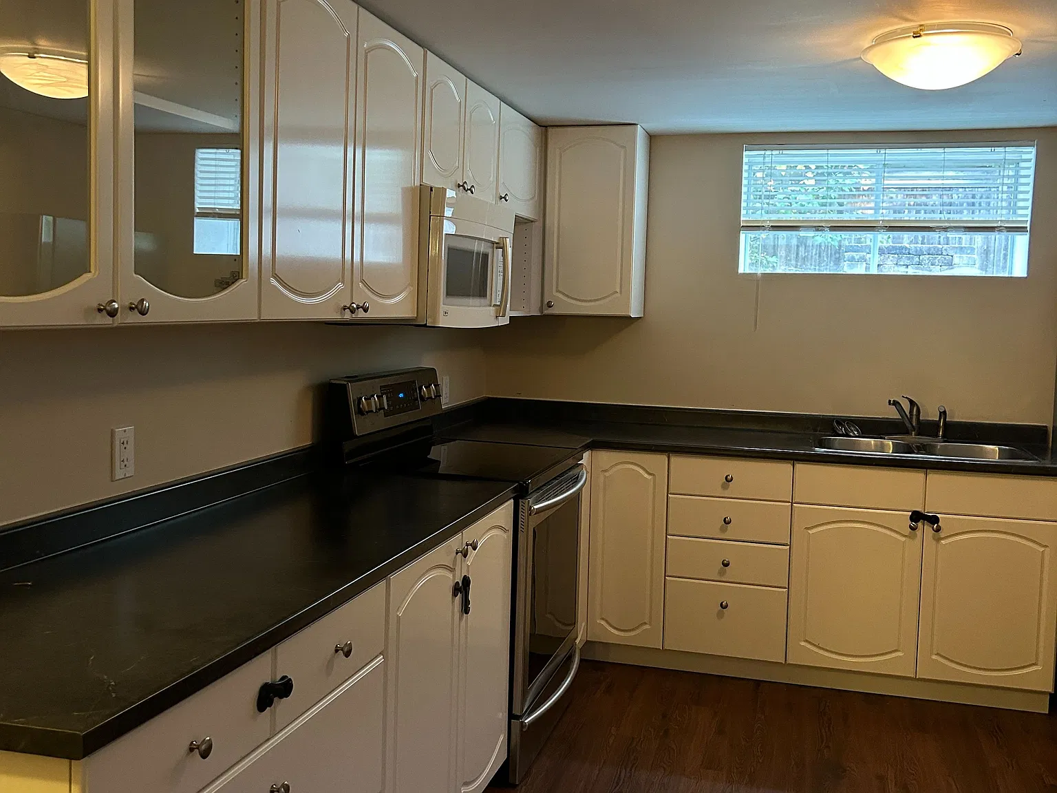 1 bed, $1,600 — Photo 4