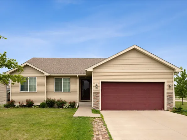 725 SE Pleasant View Dr, Waukee, IA 50263
