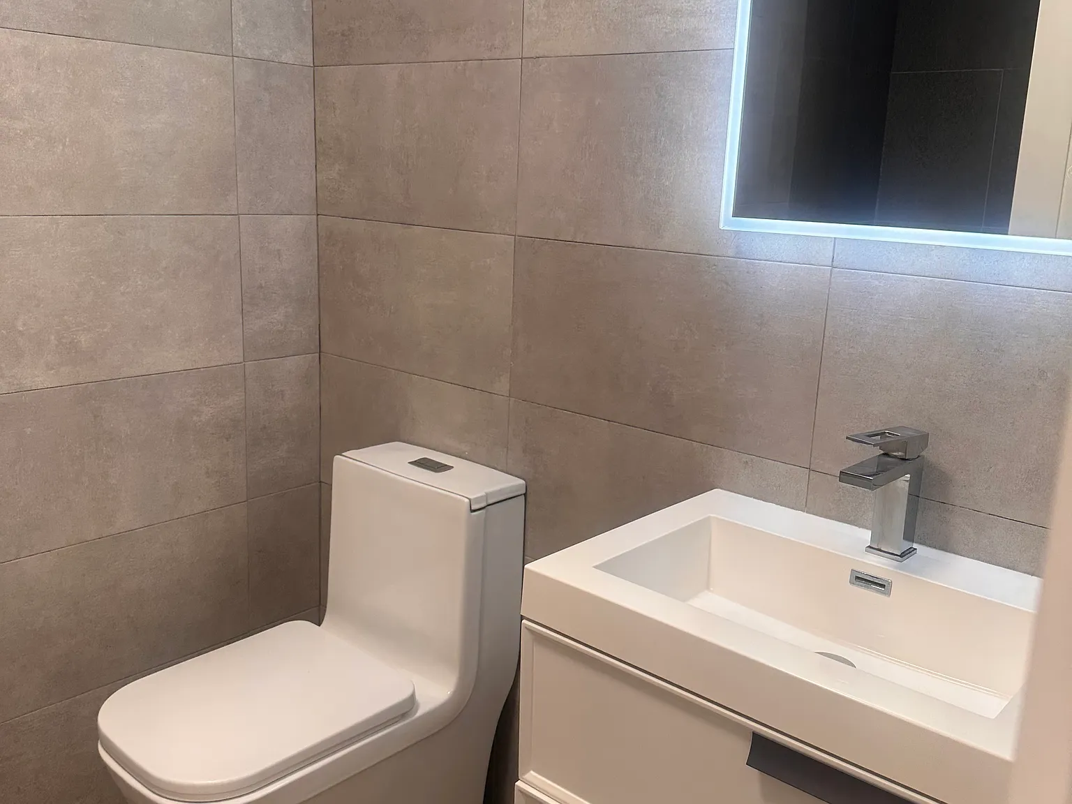 1 bed, $2,100 — Photo 4