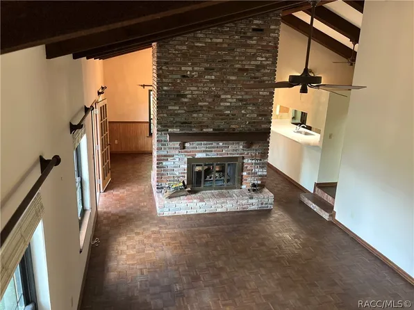 2244 W Tee Cir, Citrus Springs, FL 34434