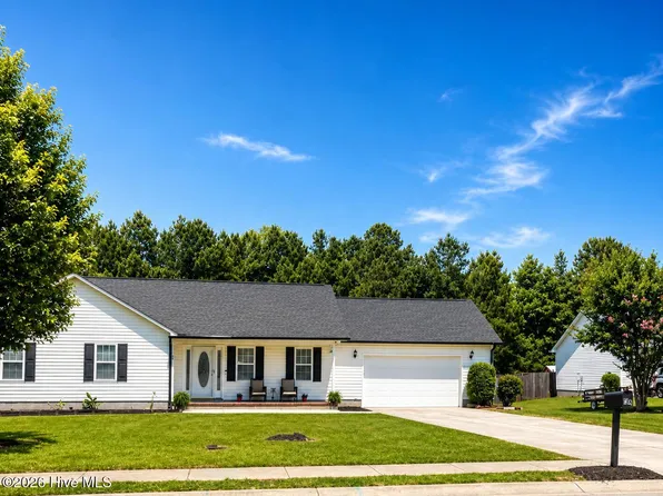 133 Airleigh Place, Richlands, NC 28574