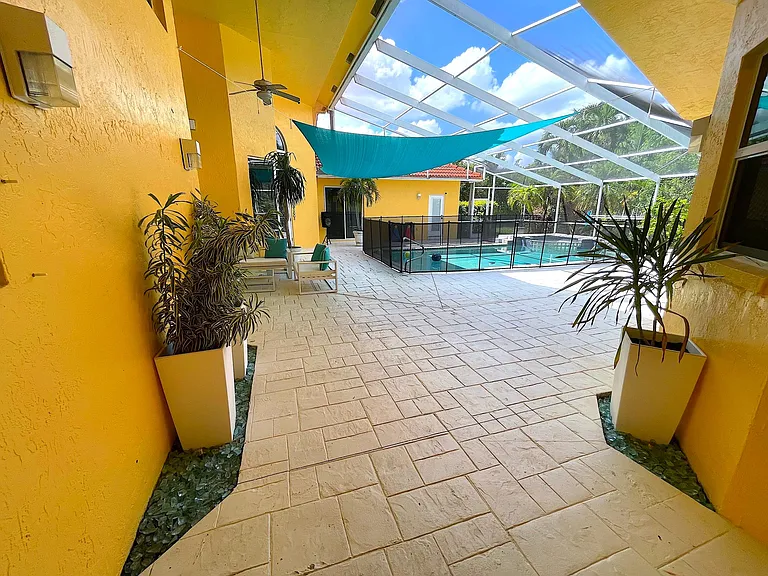 9988 NW 48th Ct — Photo 43