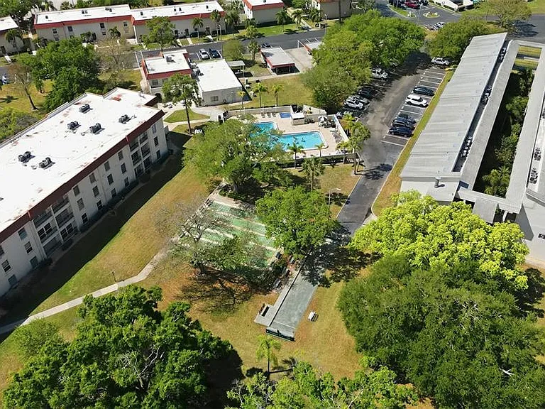 2700 Bayshore Blvd #1307 — Photo 43