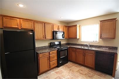 3rd image of 13765 Post Oak Ln
