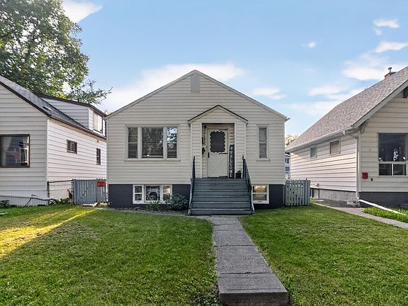 3rd image of 11406 83rd St NW