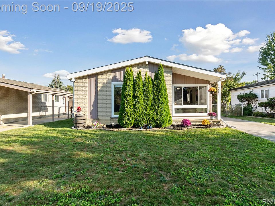 1st image of 19851 Kemp St