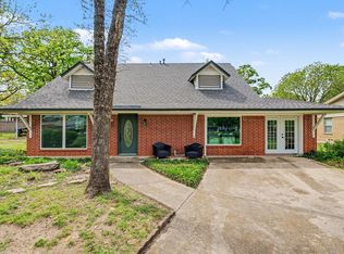 3245 Hartlee Field Rd, Denton, TX 76208