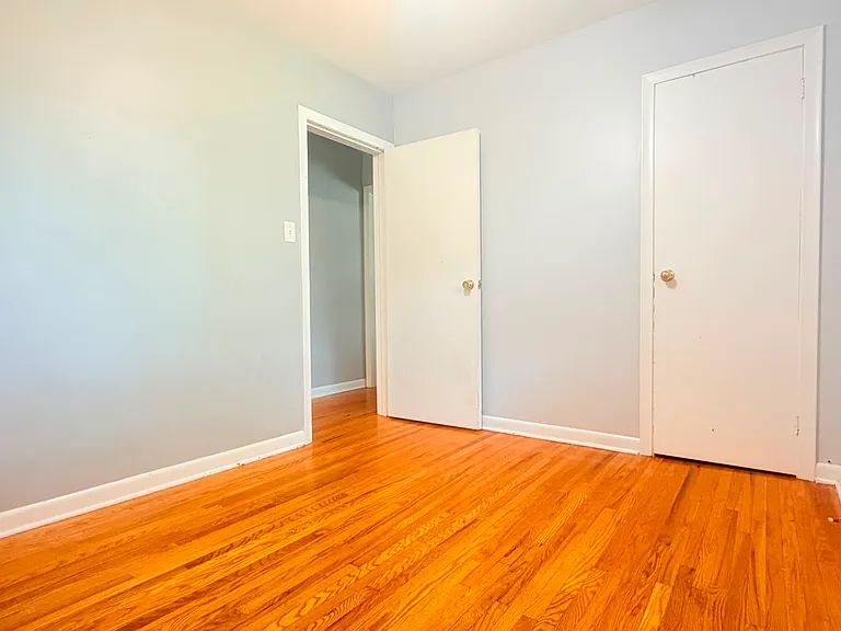 78 Massey Cres — Photo 10