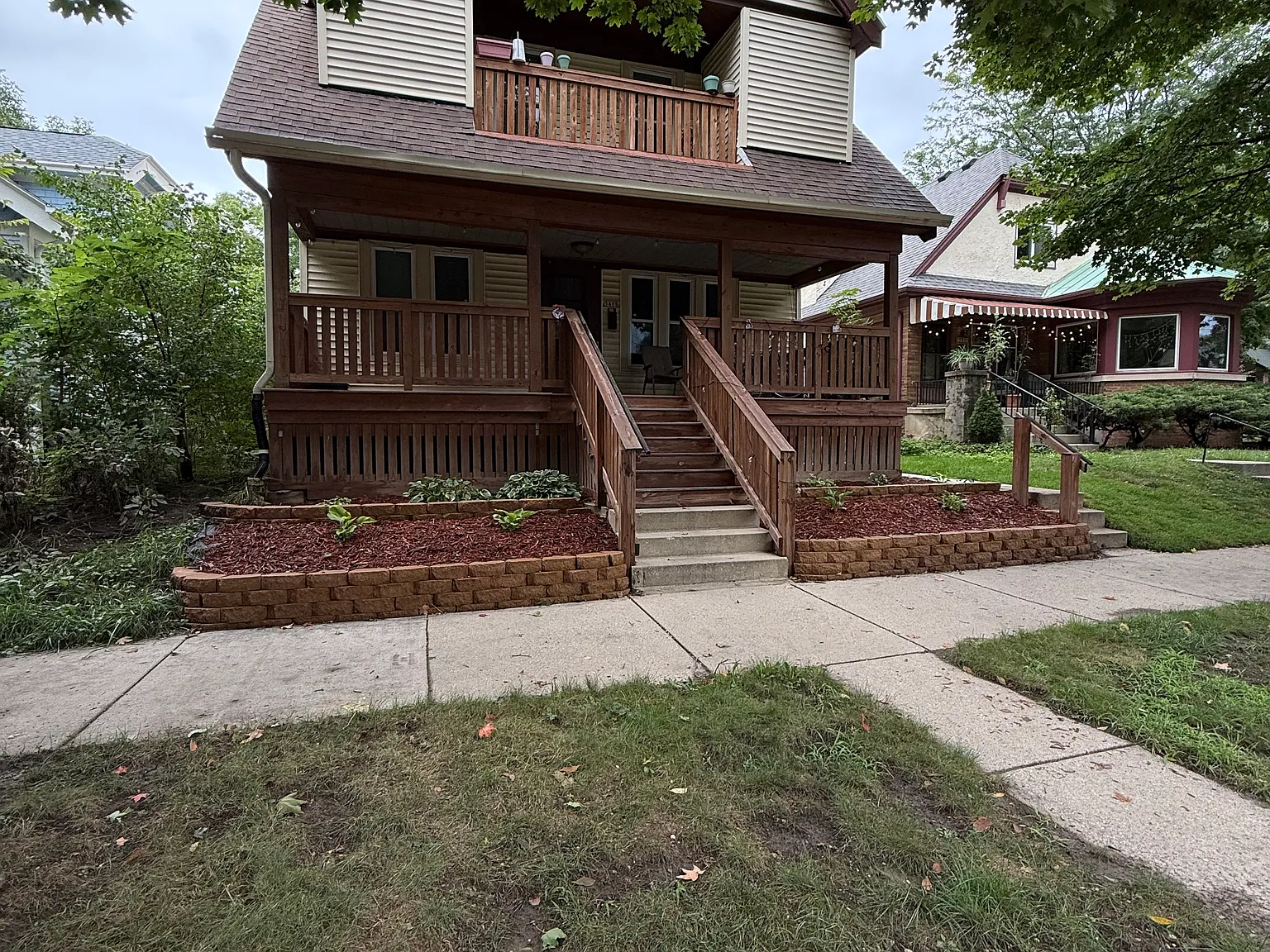 2 bed, 1100 sqft, $1,595 — Photo 1