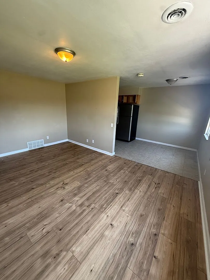 140 Main Avenue — Photo 1