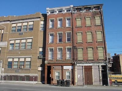 1st image of 214 W Liberty St