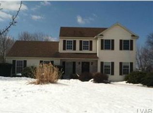 6477 Mountain View Dr, Slatington, PA 18080