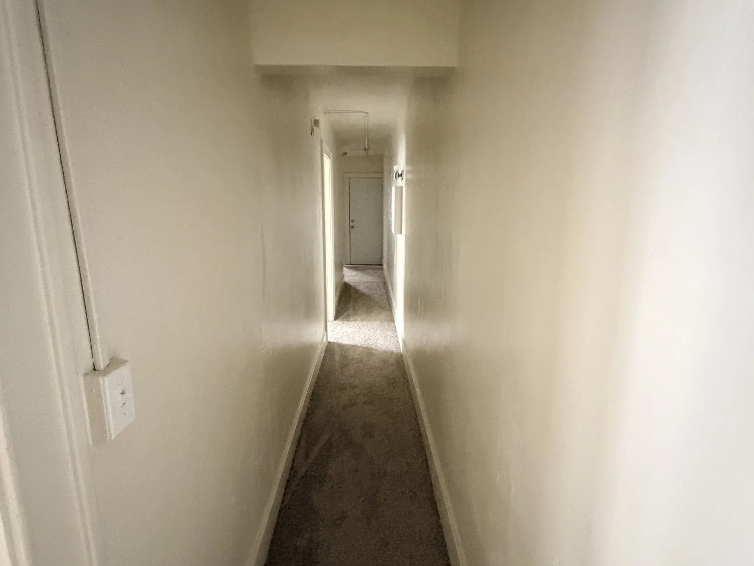 2 bed, 900 sqft, $1,300 — Photo 4