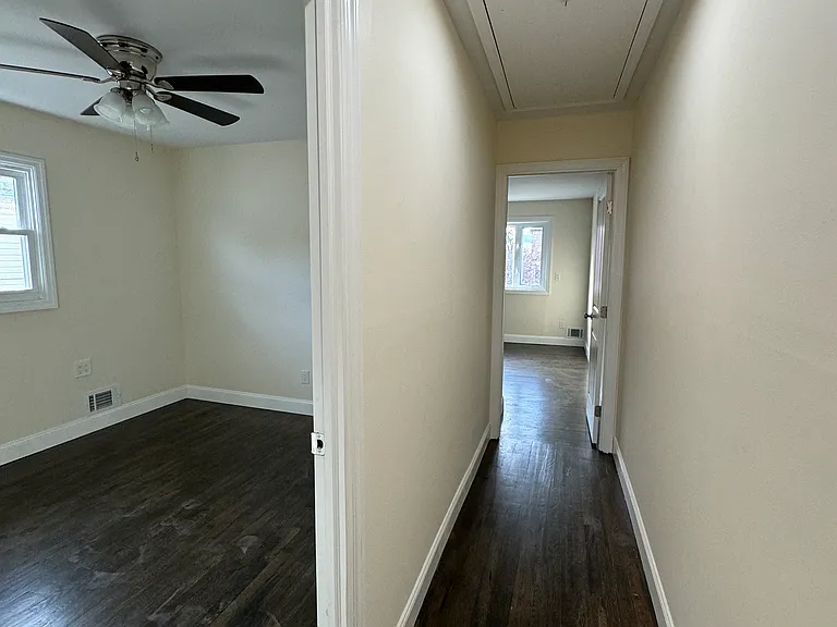 51 Longdale St — Photo 23