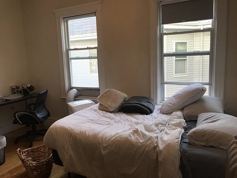 Upstairs bedroom #2