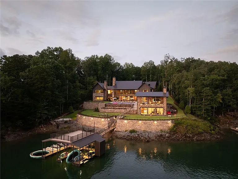725 Rocky Point Dr — Photo 11