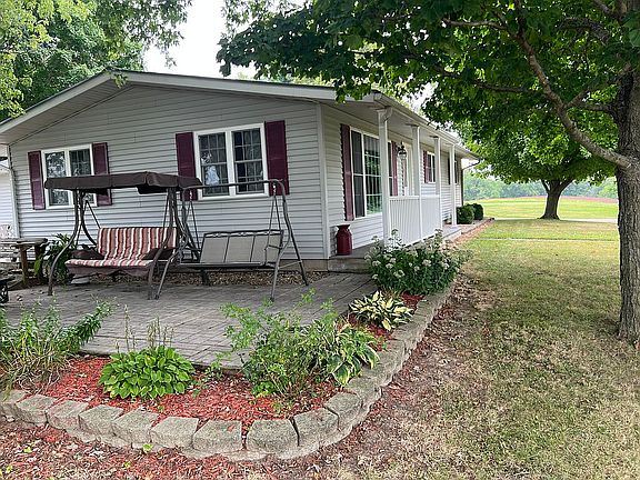 5th image of 39522 385th Ln