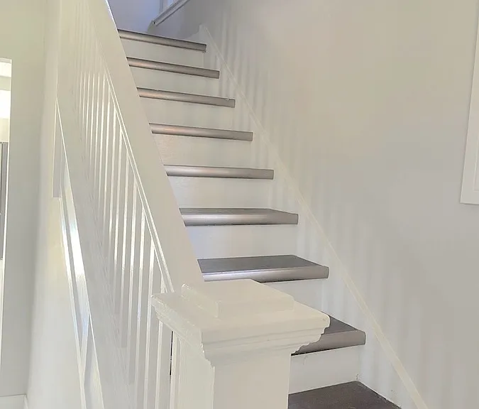 1677 Victoria Ave — Photo 19