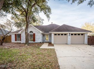 9229 Point Aux Chenes Rd, Ocean Springs, MS 39564