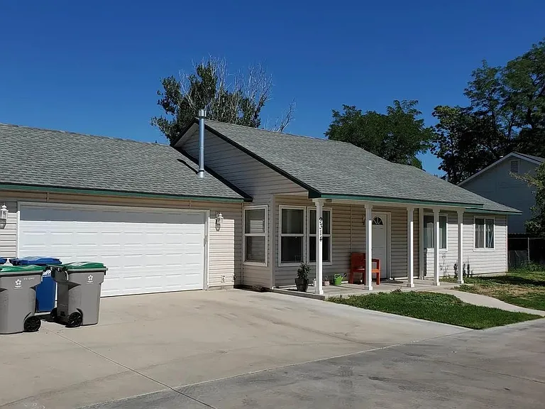 9314 W Cory Ln — Photo 1