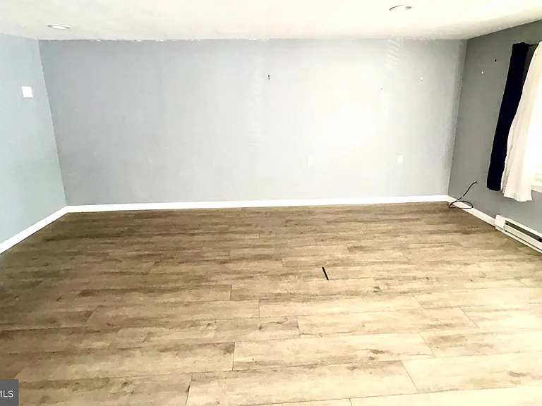 907 Quentin Rd #2 — Photo 4