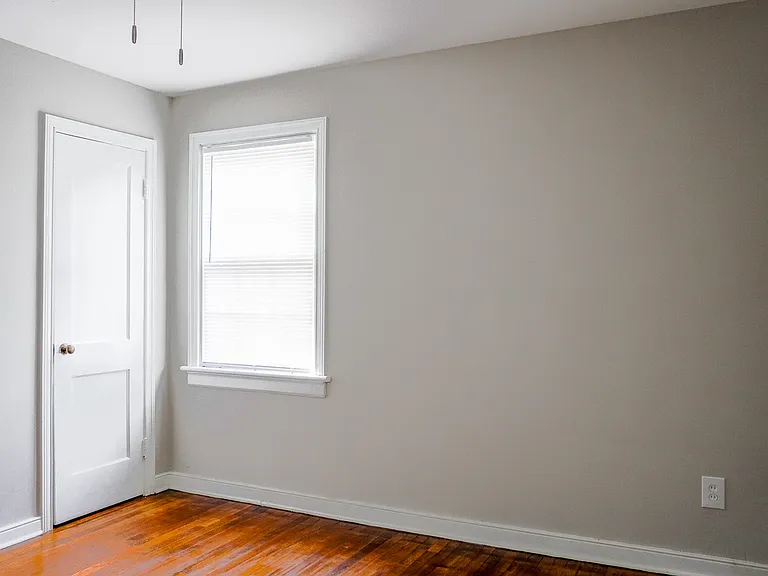 1710 Glenview Rd — Photo 12