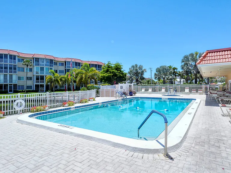 1215 S Portofino Dr #308 — Photo 32