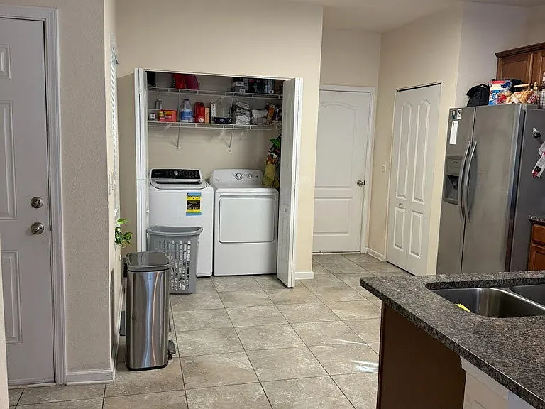 705 Servia Dr — Photo 9