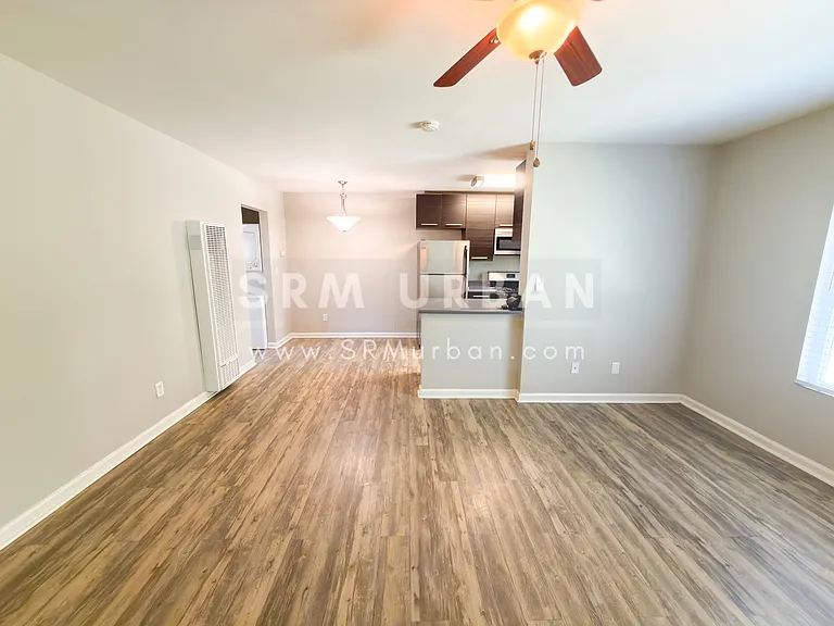4130 38th St #7 — Photo 2