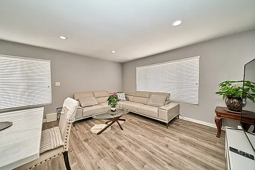216 N Alhambra Ave #B Photo 1 216 N Alhambra Ave #B Photo 1