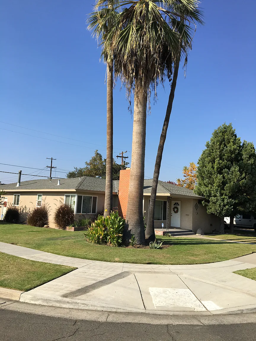 3407 N Howard Ave photo 1