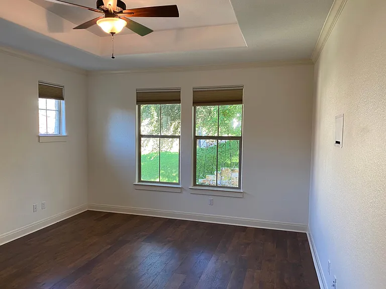 4312 Falconhead Nest Dr — Photo 16