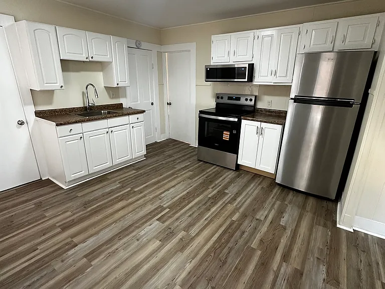 42 Spring St #1 — Photo 5