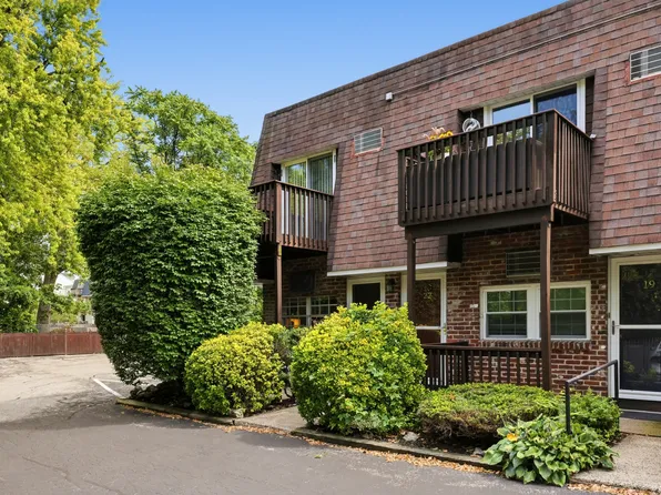 212 W 1st Ave APT 22, Conshohocken, PA 19428