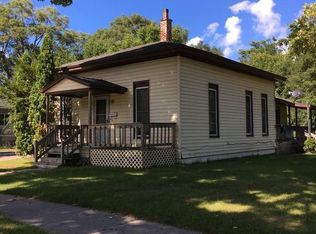 1237 6th St, Muskegon, MI 49441