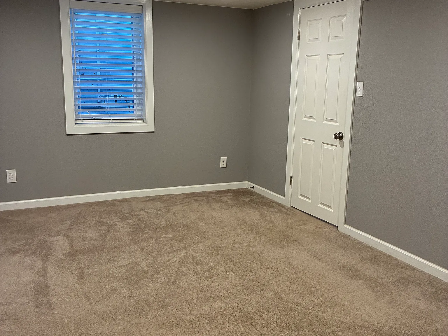 3 bed, 2003 sqft, $1,000 — Photo 3