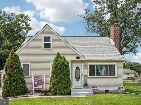 150 Hawthorne Dr, Mount Holly, NJ 08060