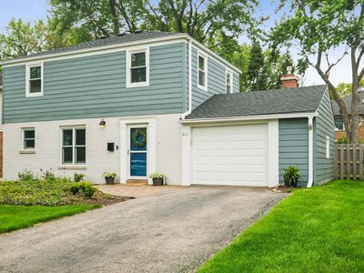 611 E Davis St, Arlington Heights, IL, 60005