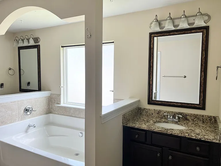 327 Clearwater Ln — Photo 29