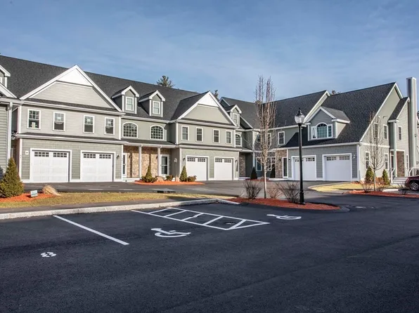 100 Lebaron Blvd #8, Lakeville, MA 02347