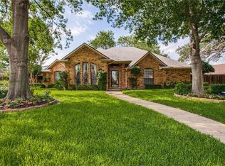 1027 Huntington Dr, Duncanville, TX 75137