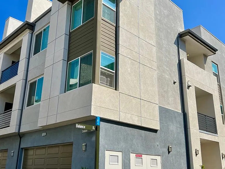 9369 Solaire Pl — Photo 1