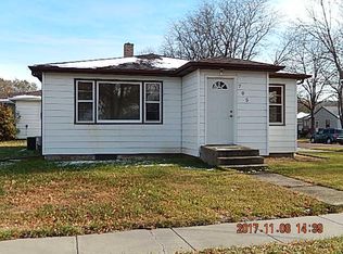705 S Merrill St, Chamberlain, SD 57325