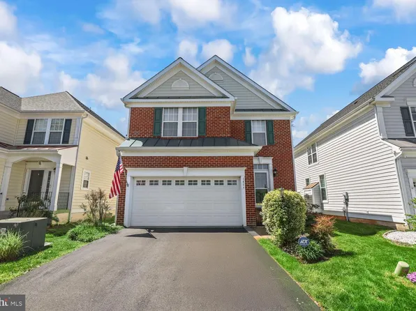 14725 Dogwood Park Ln, Haymarket, VA 20169